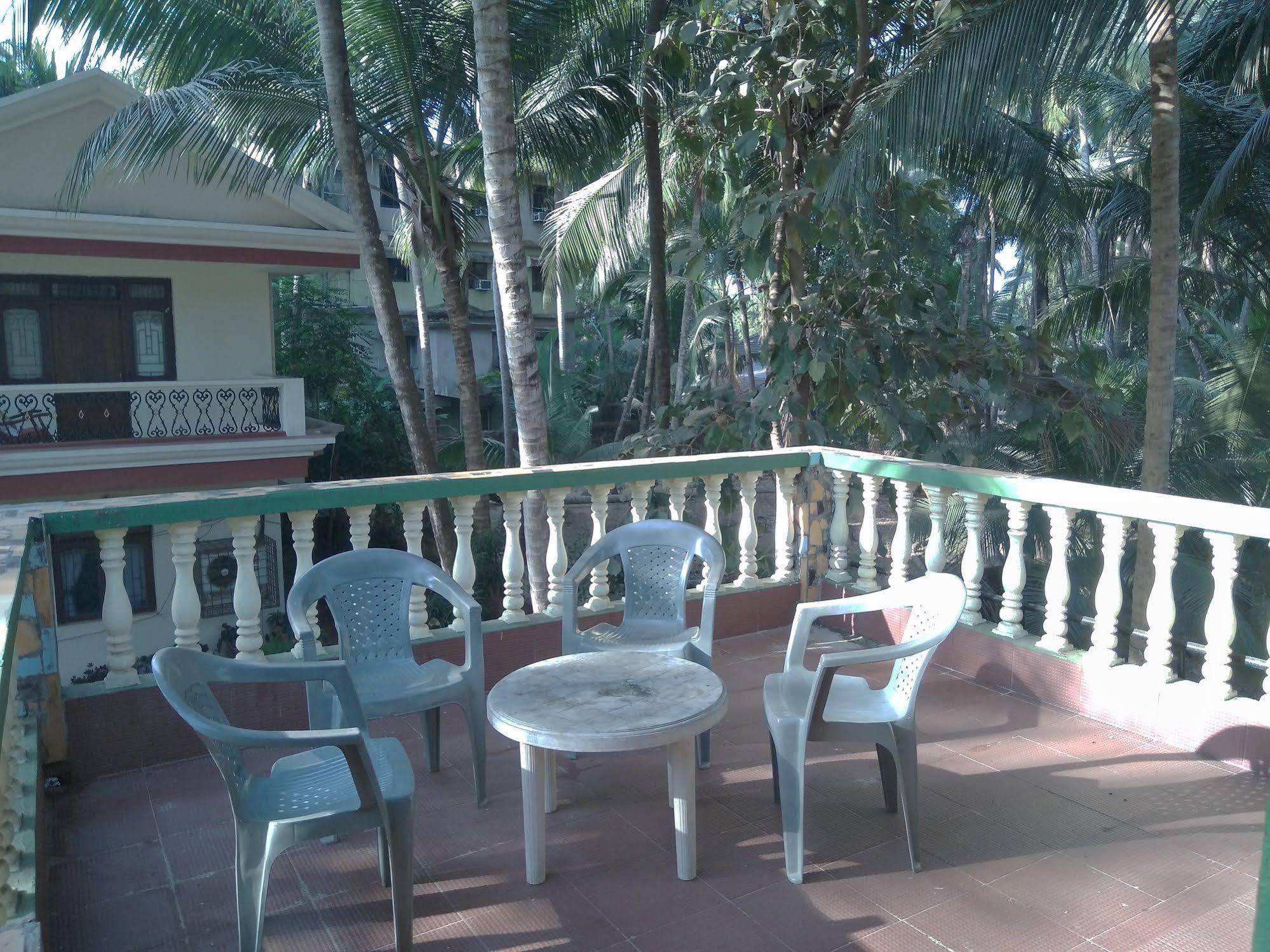 Jes Guest House Majorda Exterior foto