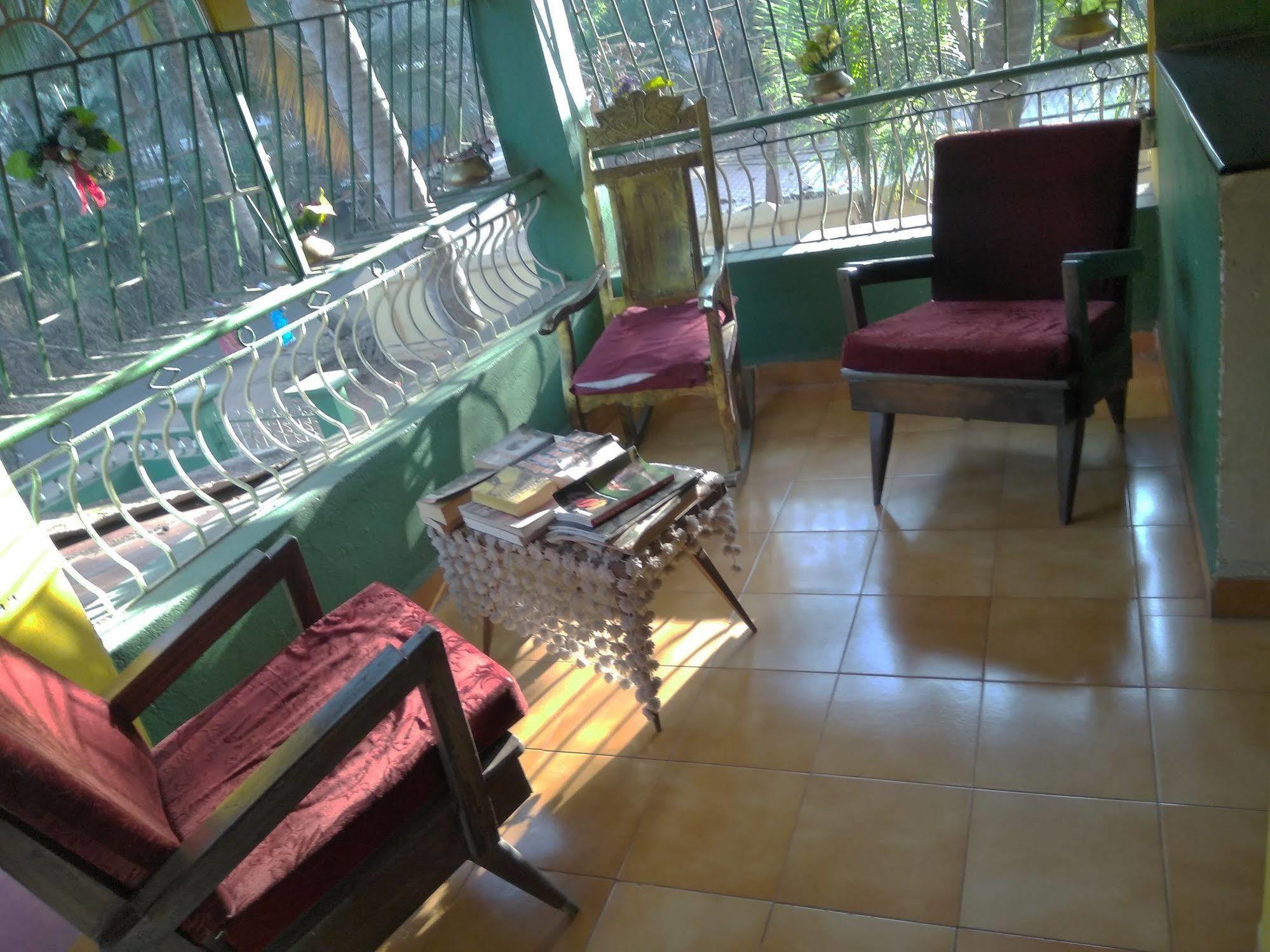 Jes Guest House Majorda Exterior foto